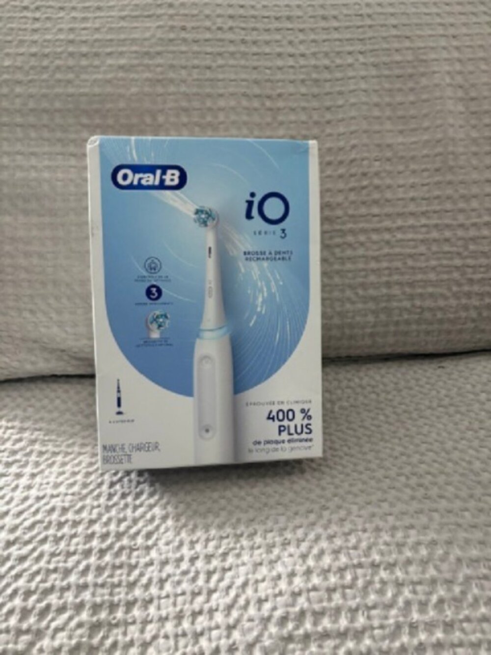 Oral-B iO Series 3 Electric Toothbrush with Timer Multiple Brush Modes and Brush